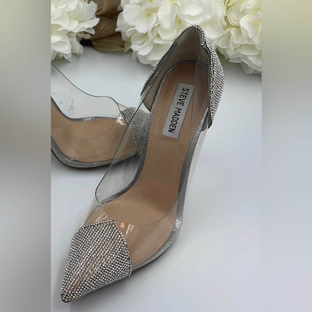 STEVE Madden clear and Rhinestones 4” heel shoes. Size 8.5